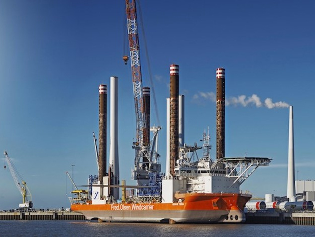 Neuf pales de turbine d&eacute;truites&nbsp;! Publication d'un rapport d'enqu&ecirc;te sur la collision avec un navire d'installation &eacute;olienne
