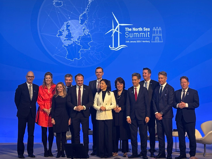 Derni&egrave;res nouvelles&nbsp;! 1&nbsp;000 milliards d&rsquo;euros investis dans l&rsquo;&eacute;nergie &eacute;olienne&nbsp;! Neuf nations signent un accord d'investissement historique